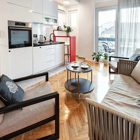 Apartment Two Bedroom With The Free Parking